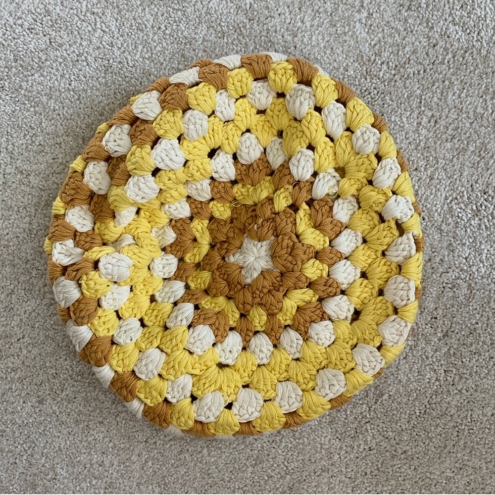 LMT: NWOT Free People Crochet Beret - Picture 6 of 8